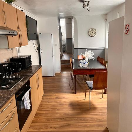 A Little Slice Of London Villa Ngoại thất bức ảnh