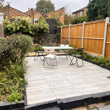 A Little Slice Of London Villa Ngoại thất bức ảnh